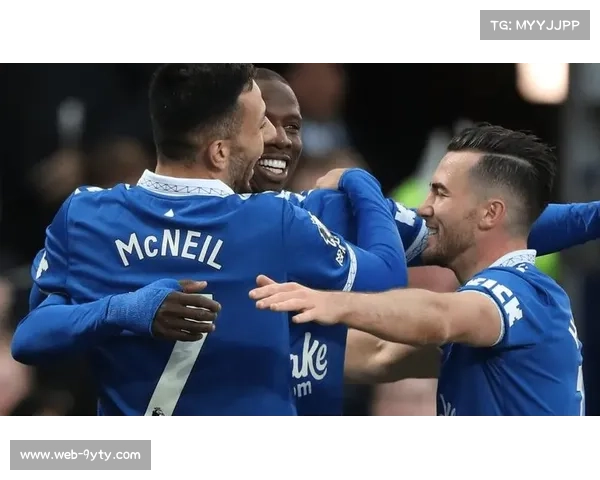 纽卡斯尔联2-1力克曼城，巴恩斯梅开二度建功